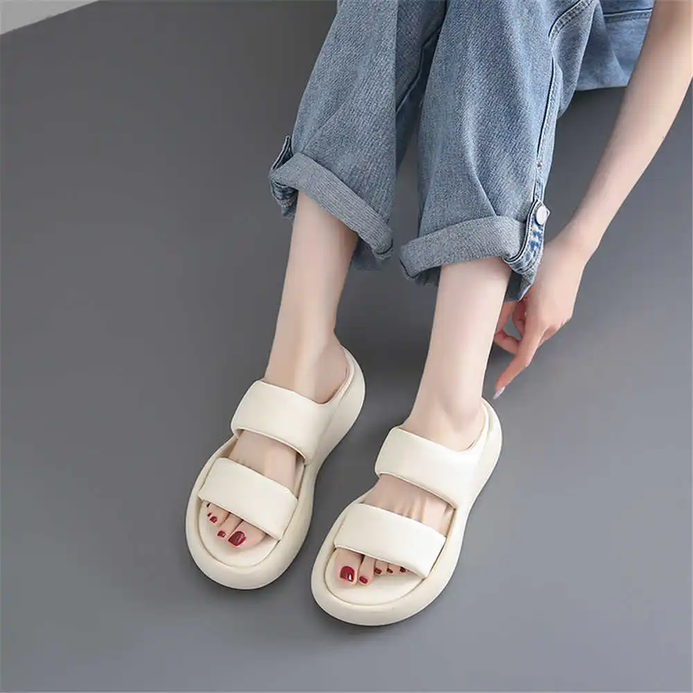 Size 39 Strips Summer Shoes Sa - Pilates And Yoga Difference incelemesi ve fiyatı