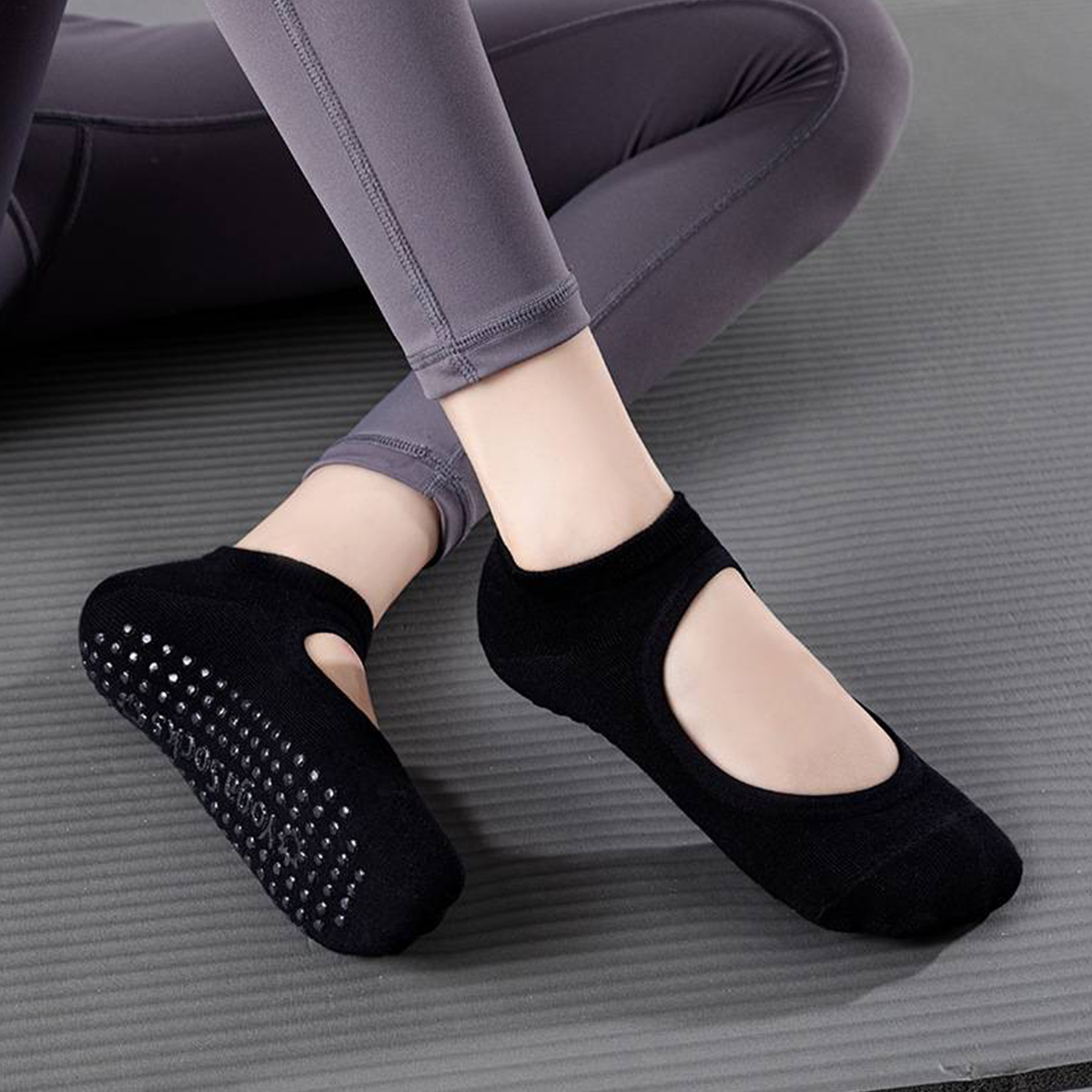 Non-Slip Yoga Socks for Women  - Pilates & Yoga Wohlfühlen Forchheim incelemesi ve fiyatı