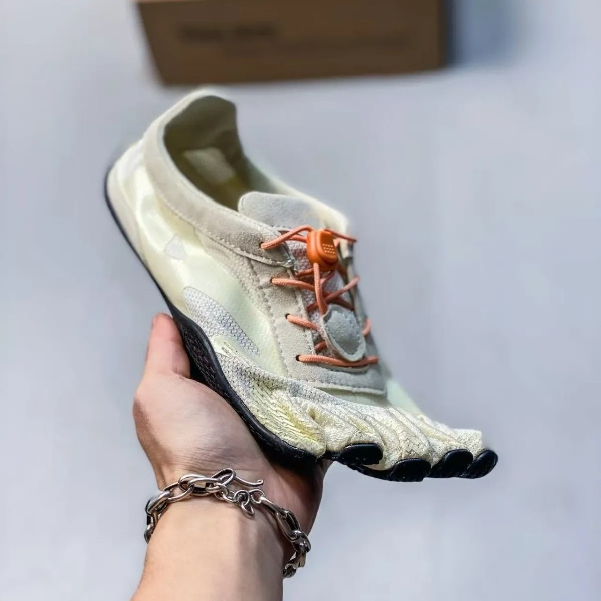 Five Fingers Shoes Women's Ind - Pilates Yoga Music incelemesi ve fiyatı
